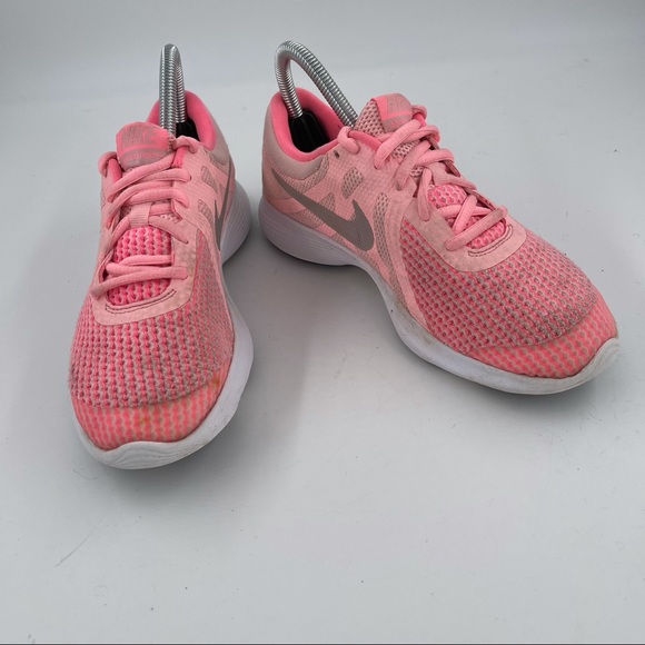 🥾 Nike Girls Revolution 4 Pink Running Shoes - Size 5 Y | Women’s Size 6.5 - Picture 10 of 13